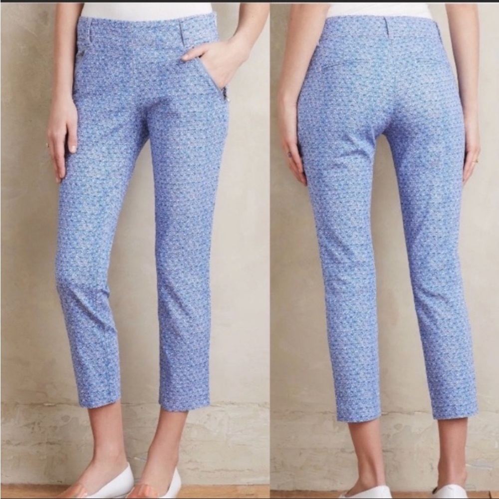 Women’s Cropped Slim Ankle Pants in Light Blue Floral